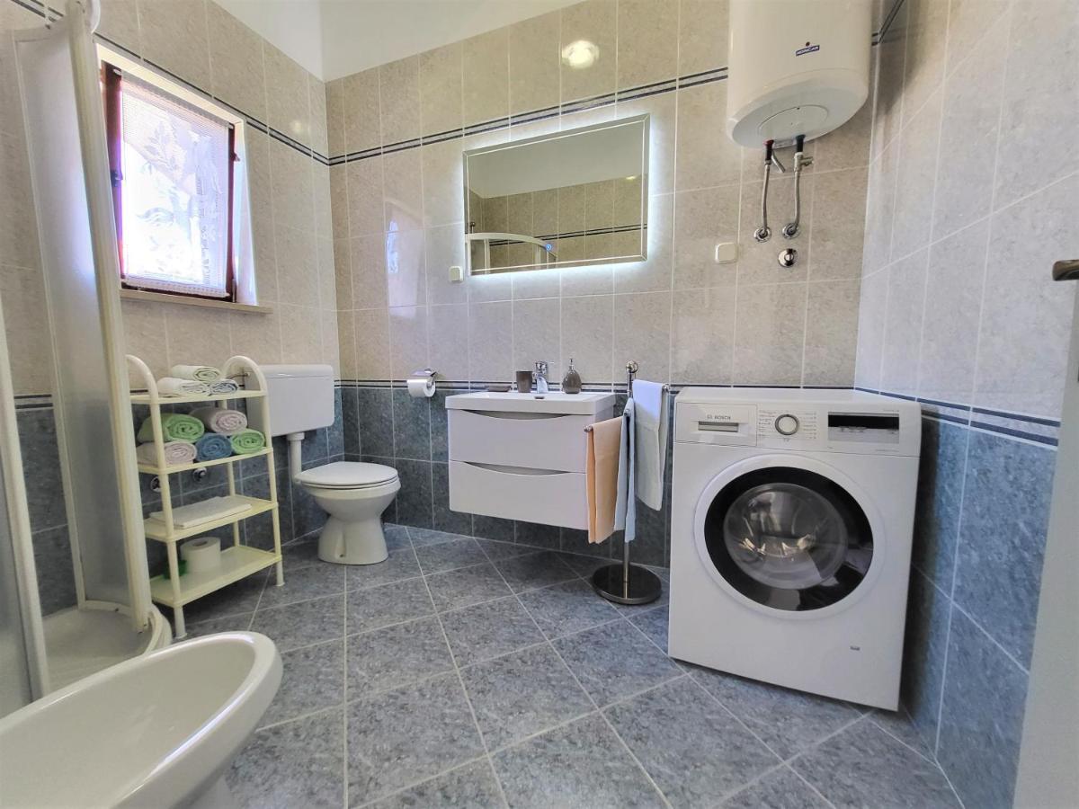 Cozy Apartment Mandula ヴルサル エクステリア 写真