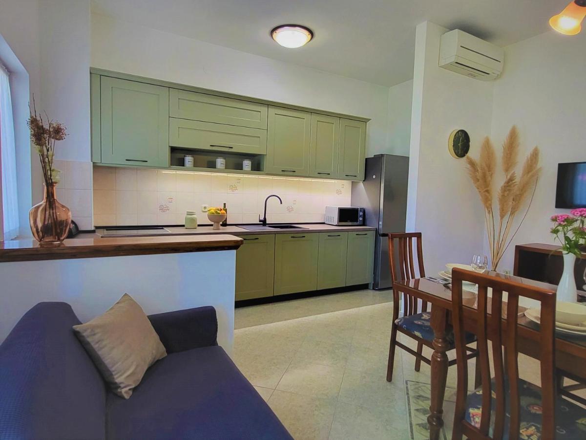 Cozy Apartment Mandula ヴルサル エクステリア 写真
