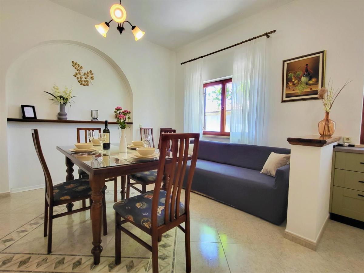 Cozy Apartment Mandula ヴルサル エクステリア 写真