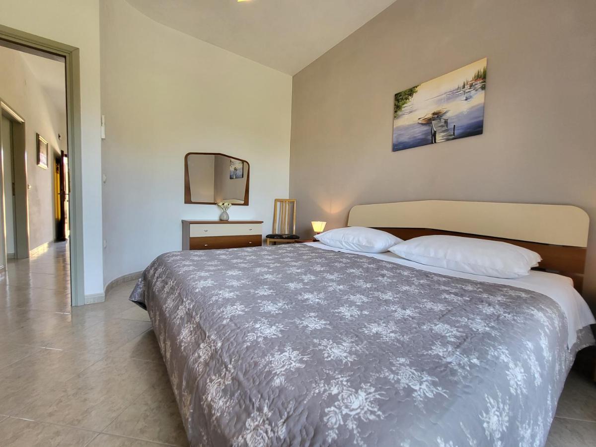 Cozy Apartment Mandula ヴルサル エクステリア 写真